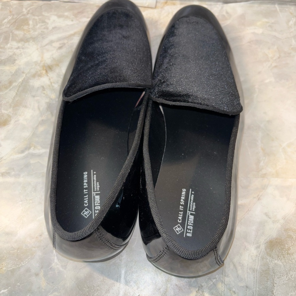 Call it Spring Sleek Black Men's Slip-On Loafers - Picture 5 of 10